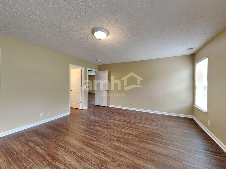 Building Photo - 3173 Hidden Creek Dr