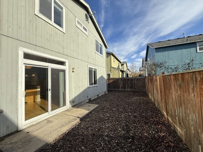 Building Photo - 2466 Mountain Terrace