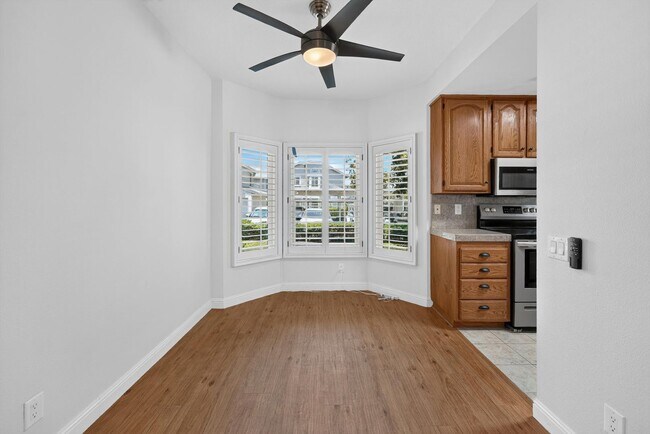 Building Photo - Spacious 2 Bed, 2 Bath Condo in Desirable Northwood