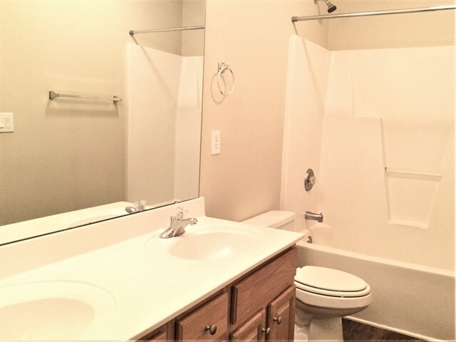 Building Photo - 3342 Crutchfield Pl