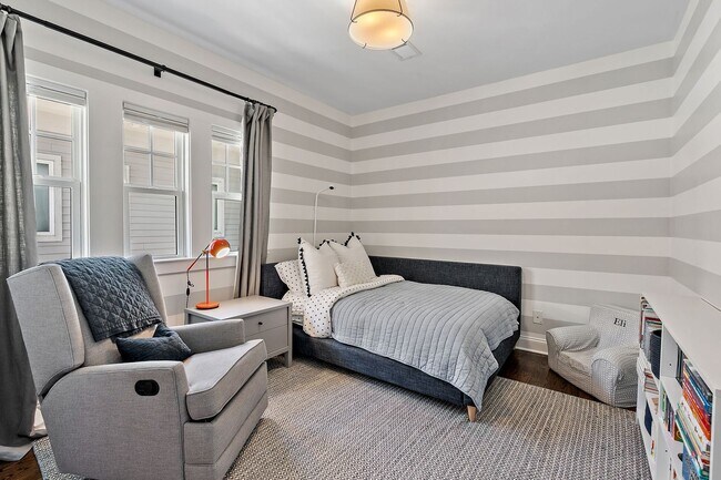 Building Photo - Luxury 12 South Living! $13,000 per month lease. 6 Bed 6 Bath with Great Outdoor Space and Bonus ...