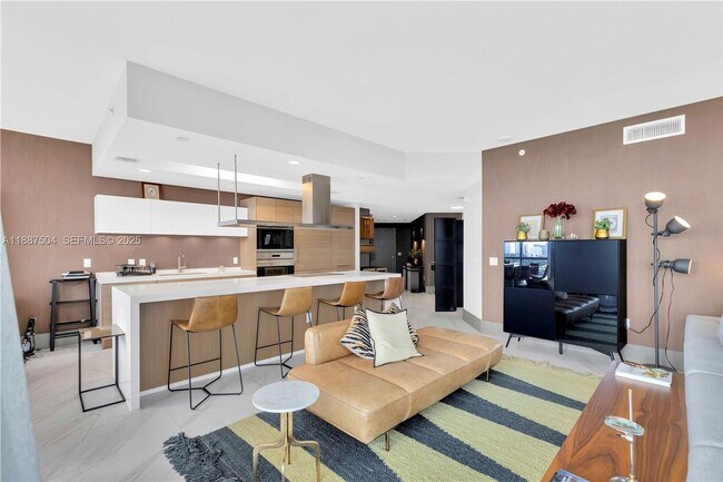 Building Photo - 17111 Biscayne Blvd