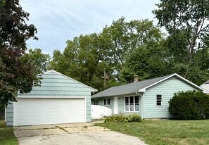 Building Photo - 1917 S Harding Dr