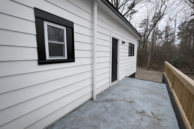 Building Photo - Gantt ST