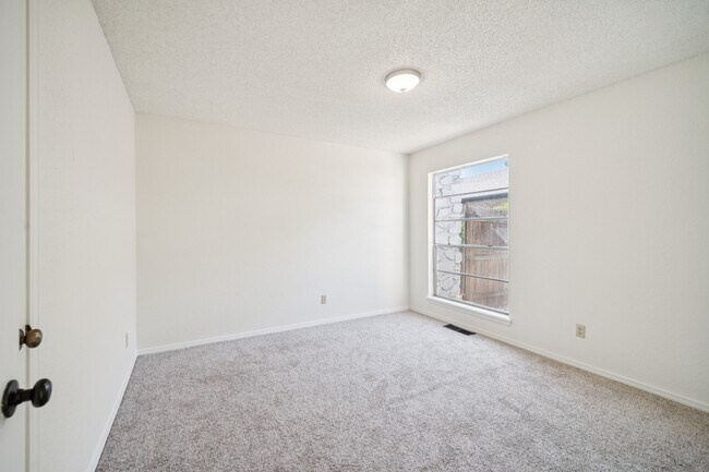 Building Photo - 8234 S College Ave