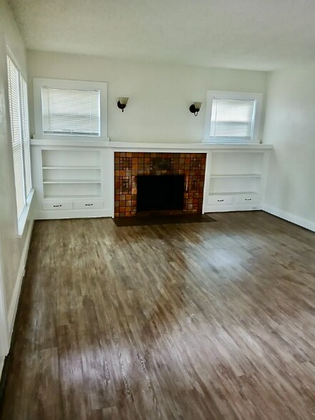 Building Photo - 2814 Park Way