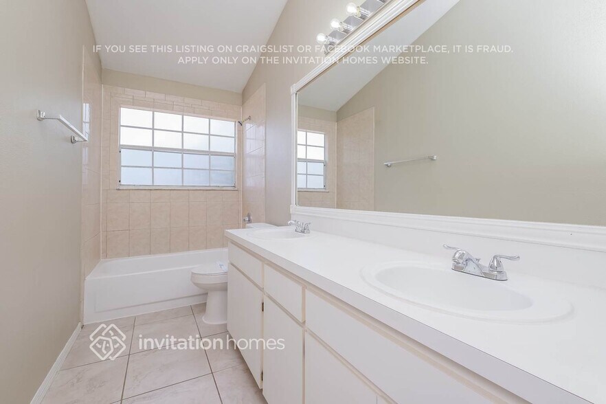 Building Photo - 11424 Glenmont Dr