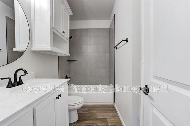 Building Photo - 2609 Dalewood Pl