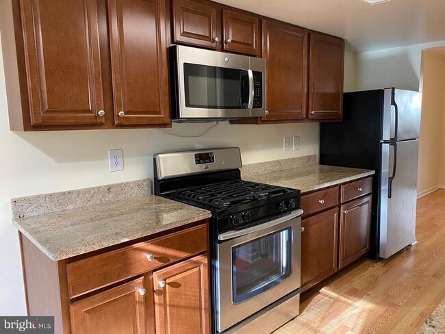 Building Photo - 6322 Draco St