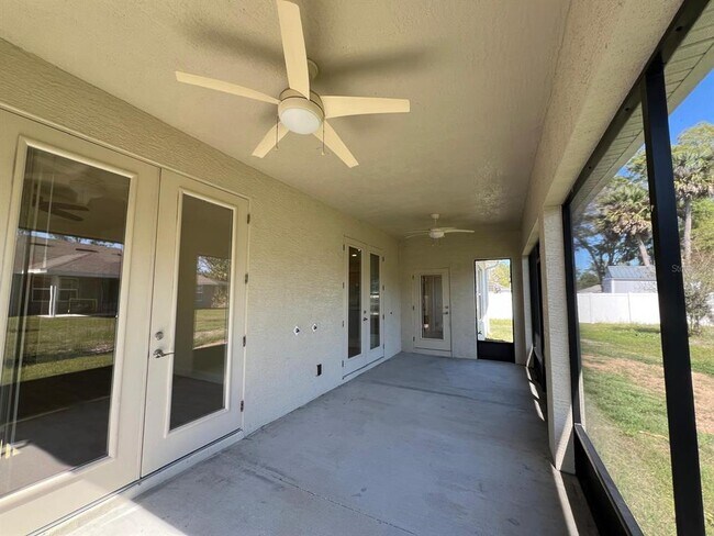 Building Photo - 6 Sea Shark Path