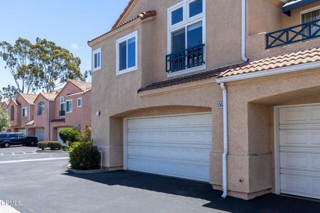 Building Photo - 805 Moby Dick Ln