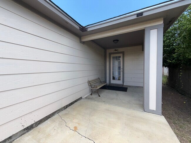 Building Photo - 2103 Dorado Dr
