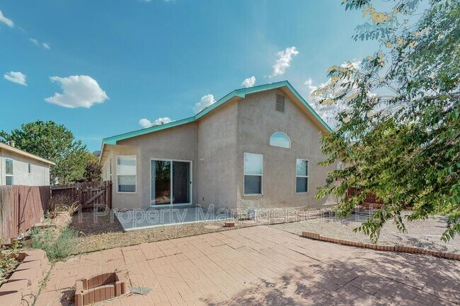 Building Photo - 745 Valley Meadows Dr