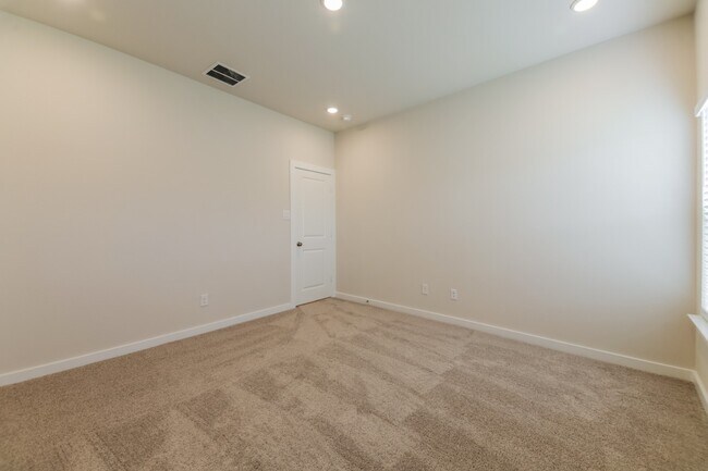 Building Photo - Brand New 2025 Build in Sherman | 3BR/2BA with 2-Car Garage