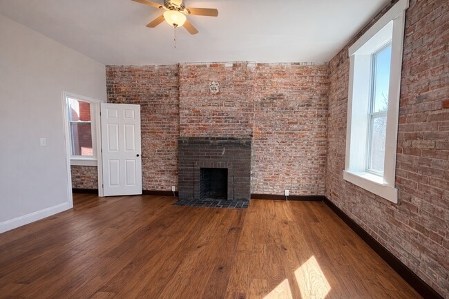 Building Photo - 10216 Viscount Dr