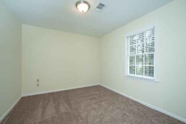 Building Photo - 2159 Heritage Trace Dr