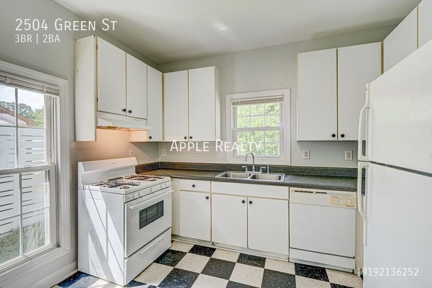 Building Photo - 2504 Green St