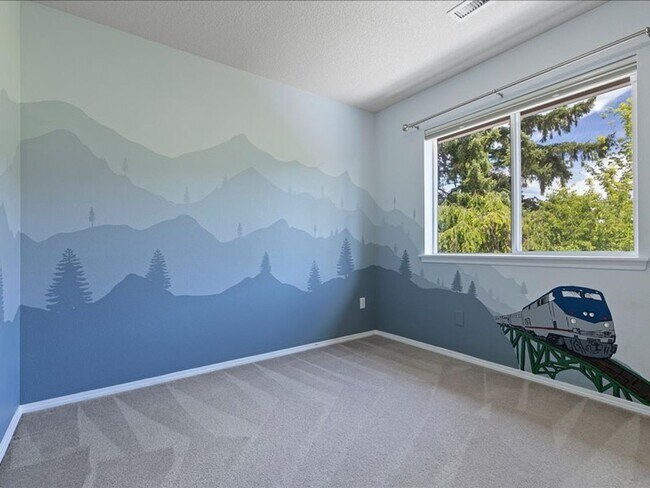 Building Photo - FOR RENT: MRS. CLEAN LIVED HERE! LOVELY HILLSBORO HOME AVAILABLE NOW! 4 BED, 2.5 BATH, 2 CAR GAR,...