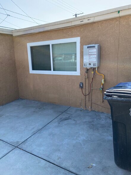 Building Photo - 410 N Glenwood Plz