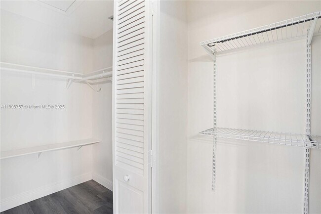 Building Photo - 3570 Magellan Cir