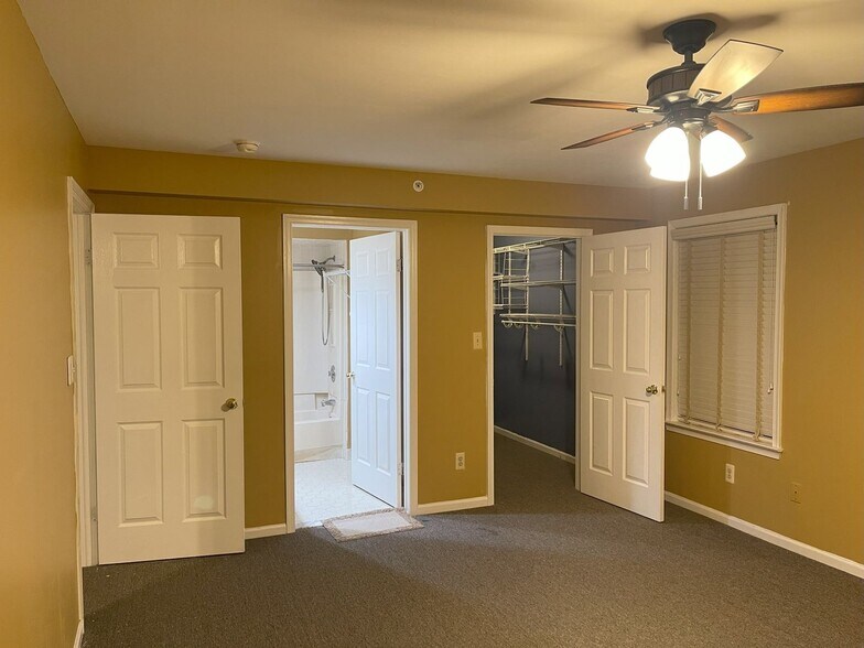 Building Photo - 420 Stratford Pl