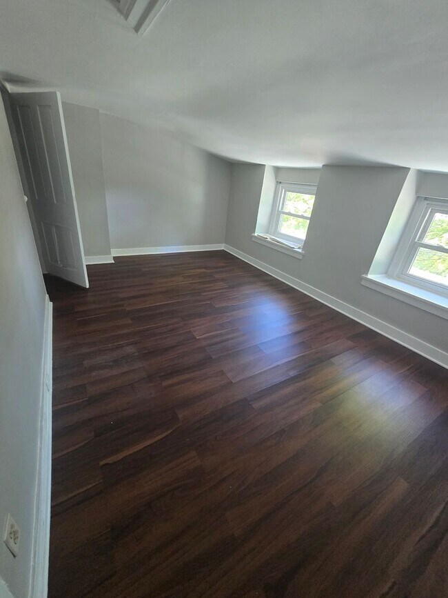 Building Photo - Charming 2bd/1ba Bala Cynwood Home!