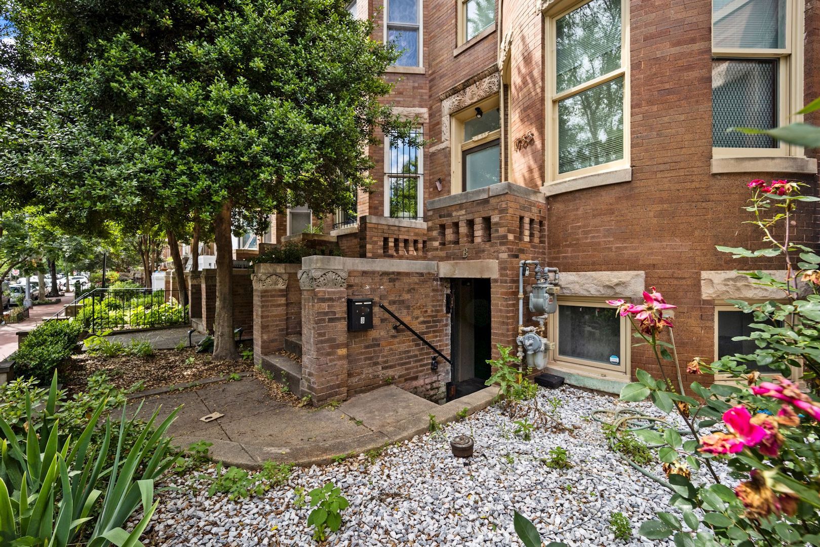 Building Photo - 1755 T St NW