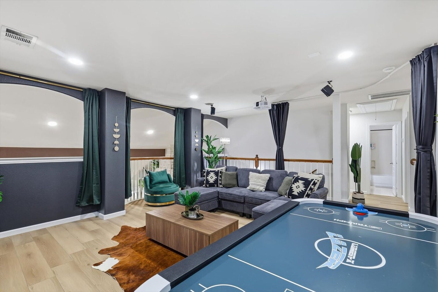 Building Photo - 2831 Rosewood Blvd