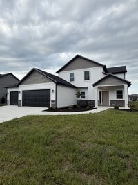 Building Photo - 1216 Switchfoot Dr