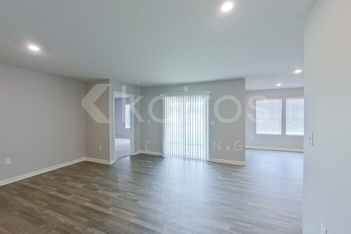 Building Photo - 280 Laurel Springs Dr