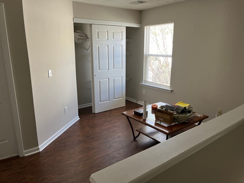 Building Photo - 259 Hiawassee Dr