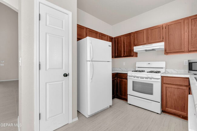 Building Photo - 11017 Bullseye St