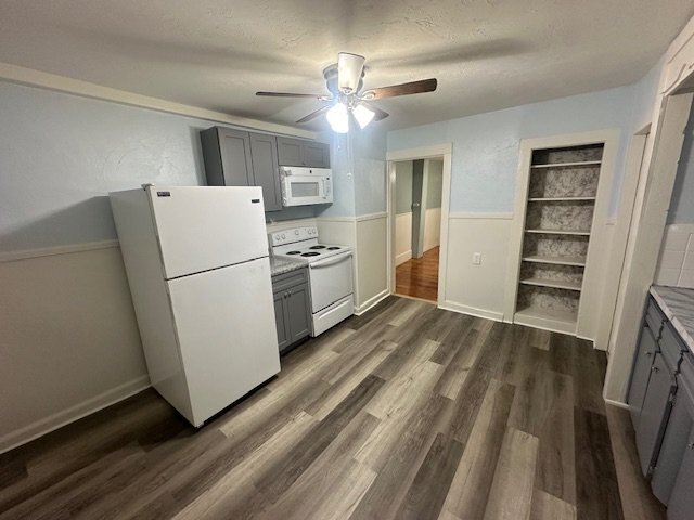 Building Photo - 4 Church St