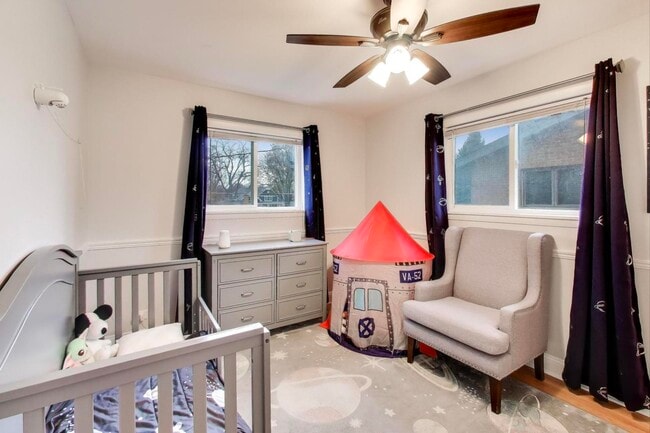 Building Photo - 6 S Waterman Ave