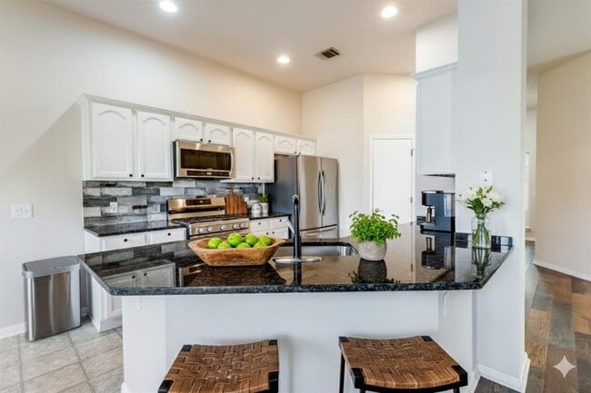 Building Photo - 107 Cassandra Dr