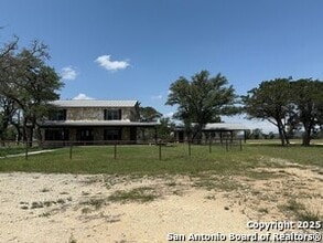 Building Photo - 517 Ranch to Market Rd 473