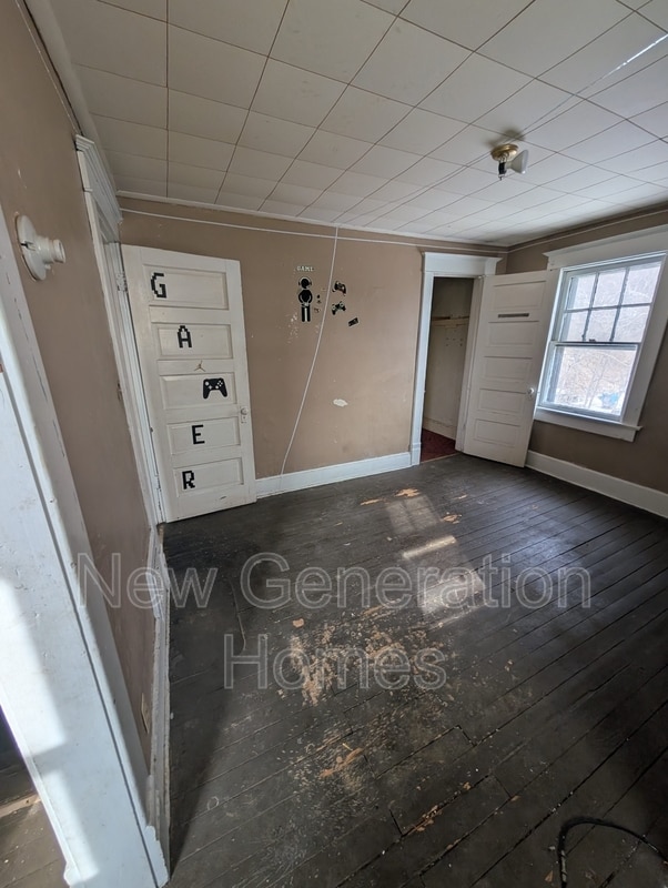 Building Photo - 1603 NE Glendale Ave