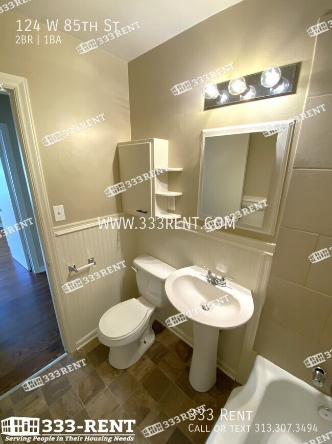 Building Photo - 124 W 85th St