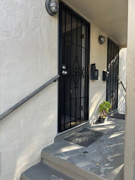 Building Photo - 1729 Ward St