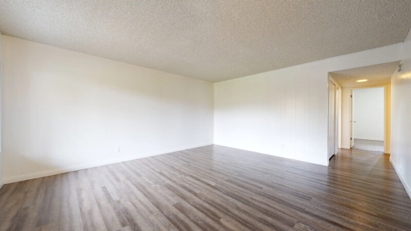 Building Photo - 1110 Meadow Lake Dr