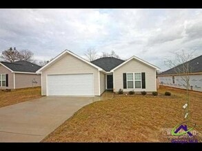 Building Photo - 302 Laurel Woods Dr