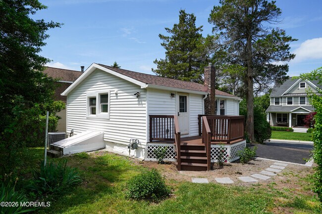 Building Photo - 105 Owens Ave
