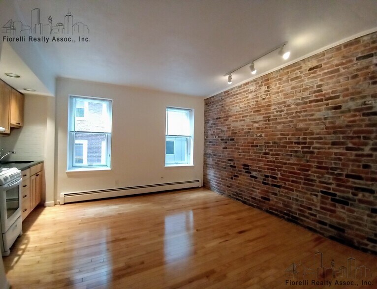 Building Photo - 43 Tileston St