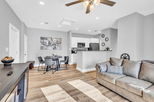 Building Photo - Brand New 3 bed unfurnished!