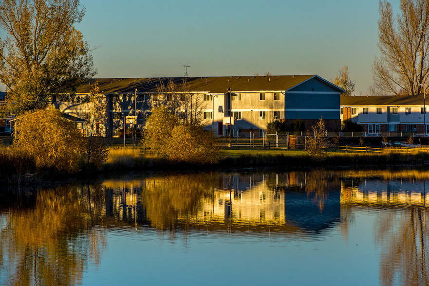 Primary Photo - Autumn Lake