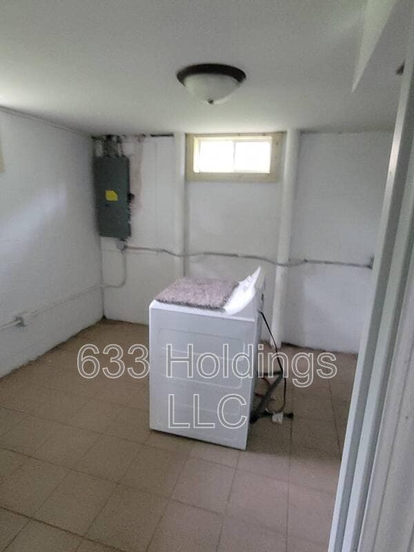 Building Photo - 410 Kutz Ln