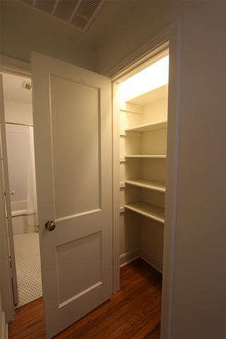 Building Photo - 3224 Sandage Ave