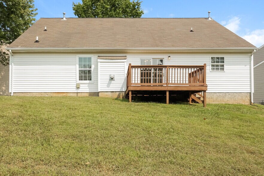 Building Photo - 1031 Lowrey Pl