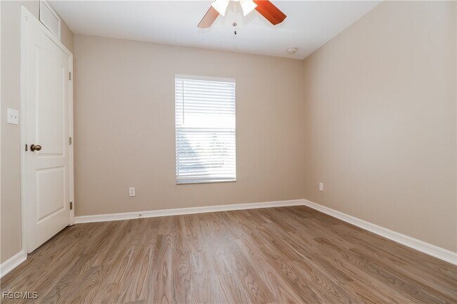 Building Photo - 308 NW 18th Ave