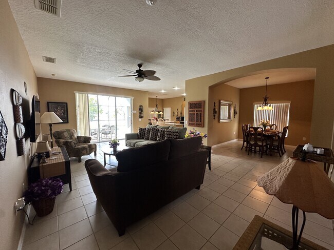 Building Photo - 2548 Aster Cove Ln